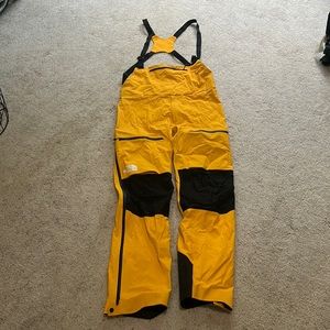 The North Face Ski bibs. DryVent (Futurelight). Like New. Worn 2 times.